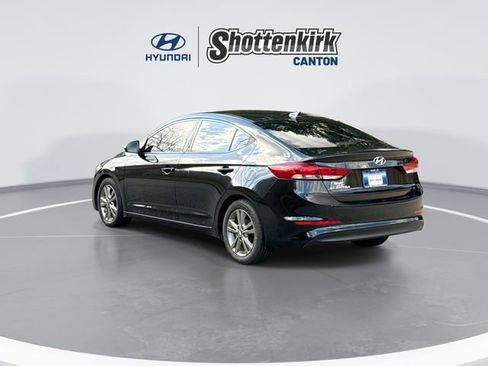 Used 2017 Hyundai Elantra SE image 6