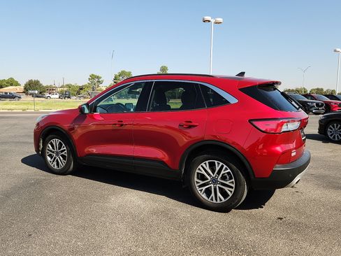 Used 2021 Ford Escape SEL w/ Technology Package FWD image 3
