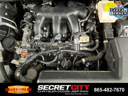 Used 2024 Nissan Pathfinder SV w/ SV Premium Package AWD/4WD image 31