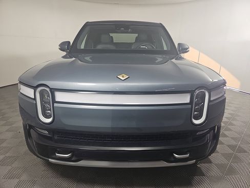 Used 2022 Rivian R1T Launch Edition image 8