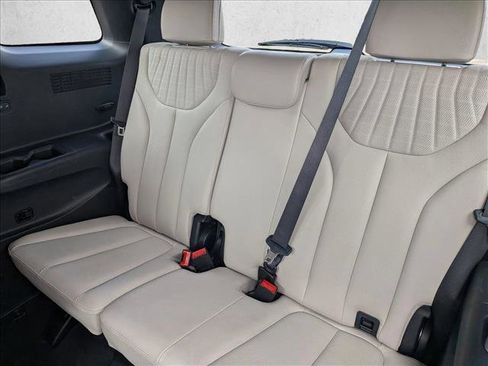 Used 2024 Hyundai Palisade Limited image 19