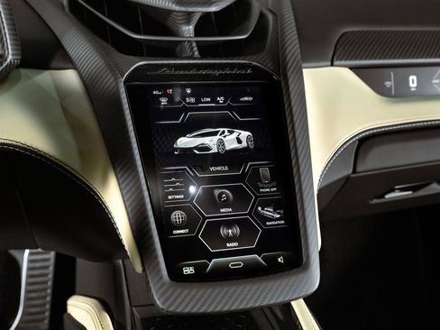 Used 2024 Lamborghini Revuelto AWD/4WD image 43