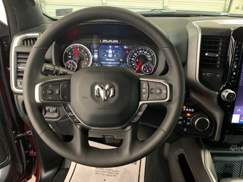 Used 2025 RAM 1500 Big Horn AWD/4WD image 8