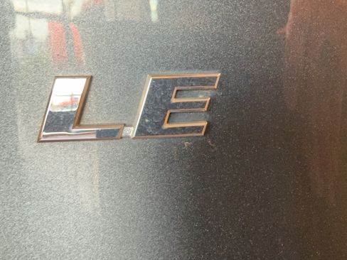 Used 2020 Toyota RAV4 LE FWD image 33