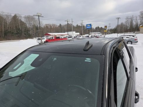 Used 2023 GMC Sierra 1500 Elevation w/ Preferred Package image 44