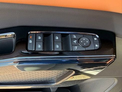 New 2026 Nissan Pathfinder Platinum AWD/4WD image 11