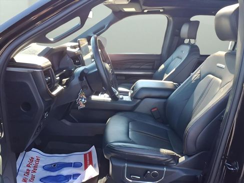 Used 2024 Ford Expedition Max Platinum image 25