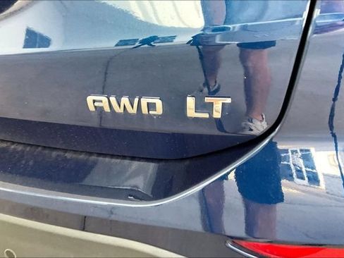 Used 2022 Chevrolet Equinox LT AWD/4WD image 21
