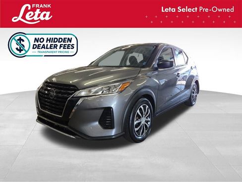 Used 2021 Nissan Kicks S FWD image 1