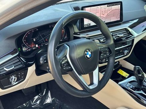 Used 2023 BMW 540i w/ Convenience Package RWD image 19