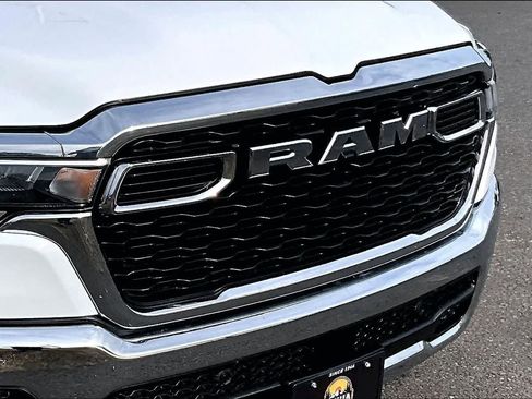 Used 2025 RAM 1500 Big Horn image 33