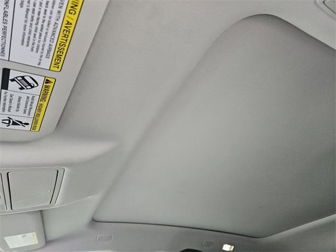 Used 2020 Jaguar E-PACE image 30