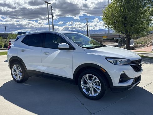 Used 2023 Buick Encore GX Preferred w/ Cold Weather Comfort Package image 7