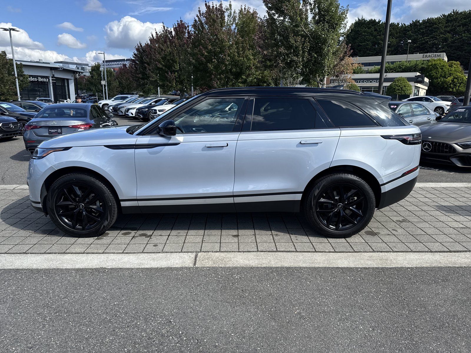 Used 2024 Land Rover Range Rover Velar S AWD/4WD image 10