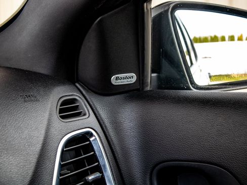 Used 2011 Dodge Avenger Lux FWD image 21