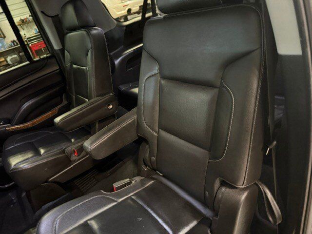 Used 2018 Chevrolet Suburban Premier AWD/4WD image 44