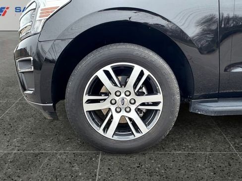 Used 2024 Ford Expedition Limited RWD image 14
