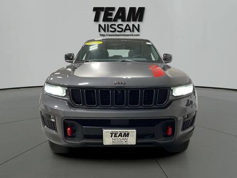 Used 2022 Jeep Grand Cherokee Trailhawk w/ Luxury Tech Group III AWD/4WD image 2