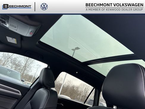 Used 2021 Volkswagen Atlas Cross Sport SEL R-Line image 23