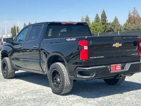 Used 2021 Chevrolet Silverado 1500 Custom w/ Safety Confidence Package AWD/4WD image 7