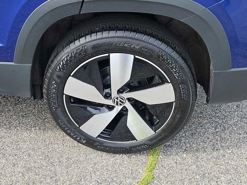 Certified 2024 Volkswagen Taos S AWD/4WD image 8