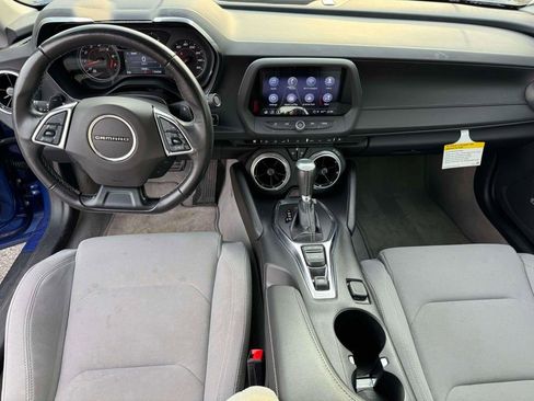 Used 2023 Chevrolet Camaro LT w/ Technology Package RWD image 17