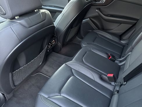 Used 2019 Audi Q8 Prestige w/ Towing Package image 13