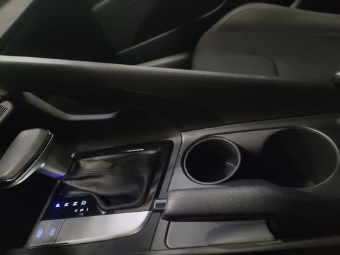 Used 2023 Hyundai Elantra SEL image 26