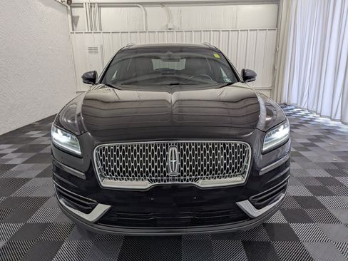 Used 2019 Lincoln Nautilus Premier AWD/4WD image 4
