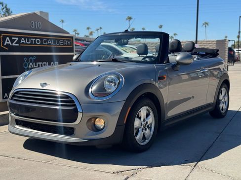 Used 2019 MINI Cooper Convertible image 2