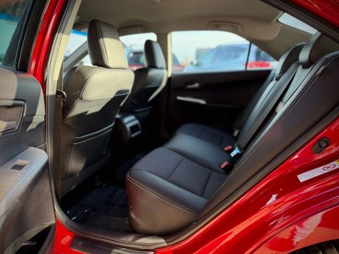 Used 2013 Toyota Camry SE image 16