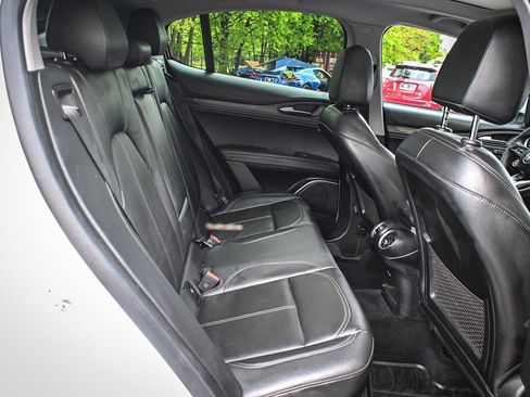 Used 2021 Alfa Romeo Stelvio Ti AWD/4WD image 15