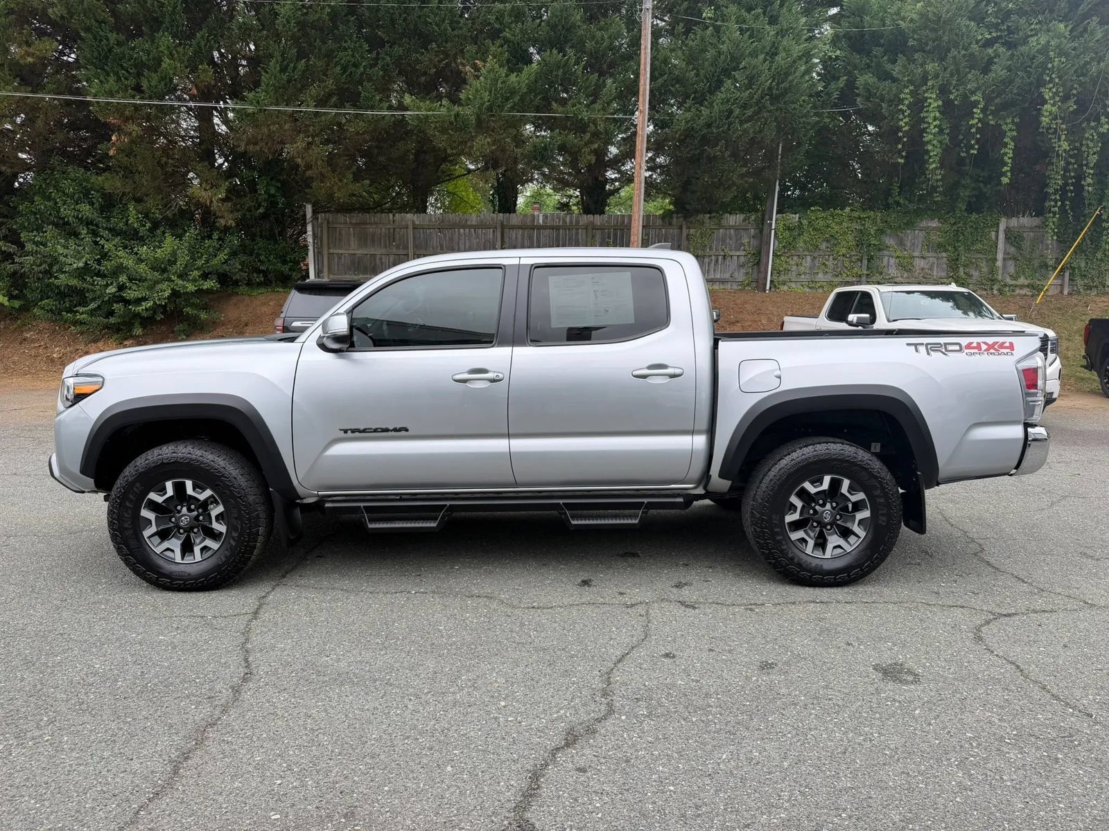 Used 2023 Toyota Tacoma TRD Off-Road AWD/4WD image 8