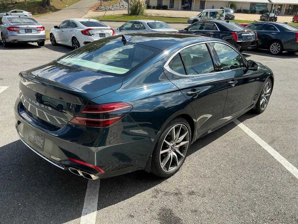 Used 2022 Genesis G70 2.0T w/ Prestige Package RWD image 6