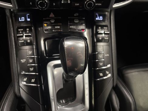 Used 2015 Porsche Cayenne S AWD/4WD image 28