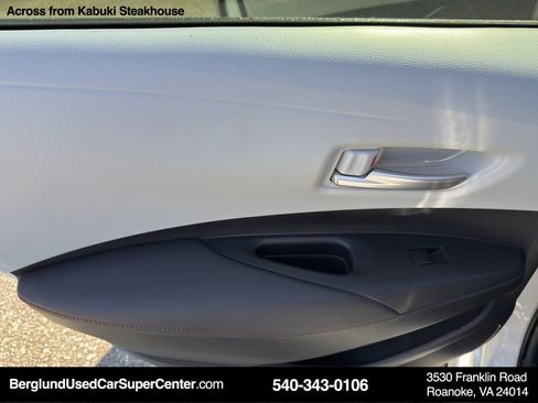 Used 2024 Toyota Corolla SE image 33