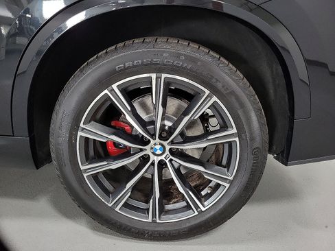 Used 2022 BMW X5 xDrive40i w/ M Sport Package AWD/4WD image 20