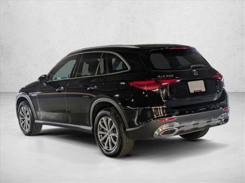 Certified 2025 Mercedes-Benz GLC 300 image 11