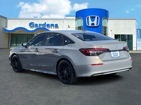 Used 2026 Honda Civic Sport image 4
