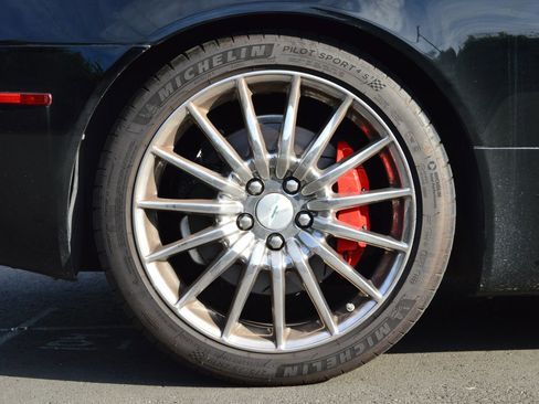 Used 2005 Aston Martin DB9 Volante image 13