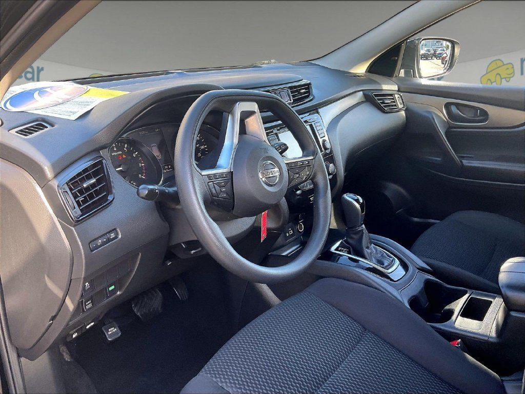 Used 2019 Nissan Rogue Sport S w/ Appearance Package AWD/4WD image 8