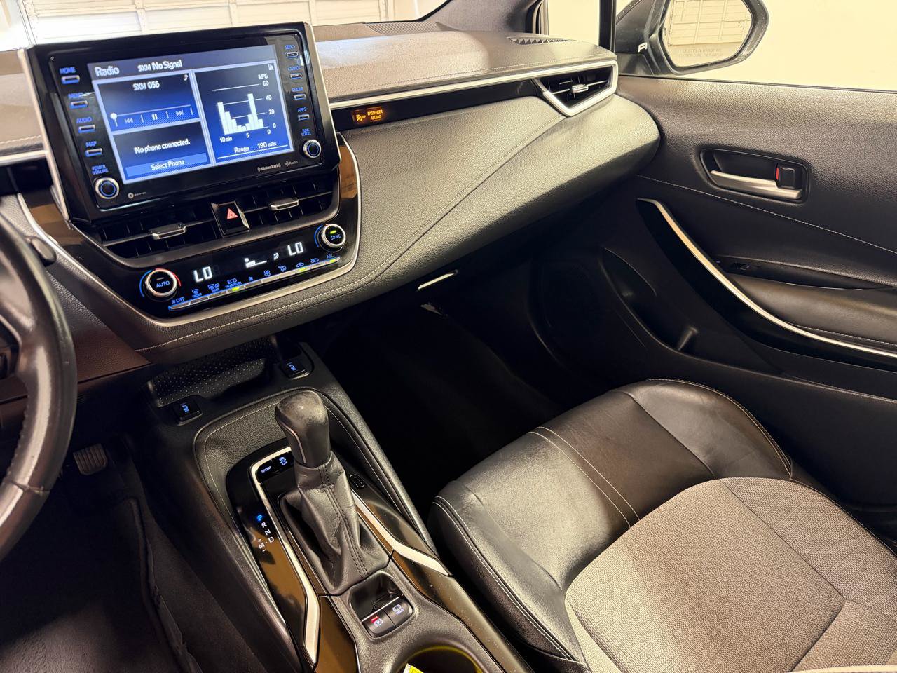 Used 2019 Toyota Corolla XSE FWD image 19