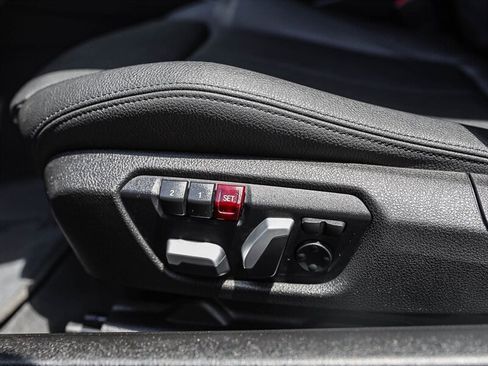 Used 2019 BMW 430i Coupe w/ M Sport Package RWD image 27