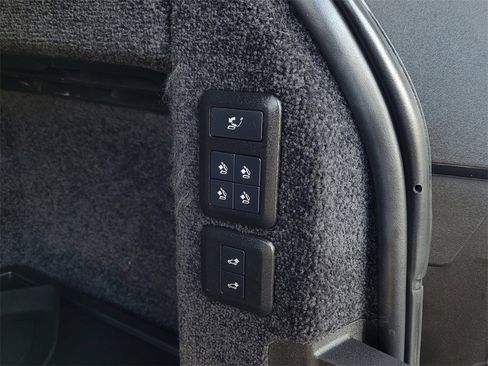 Used 2020 Land Rover Range Rover Autobiography image 39