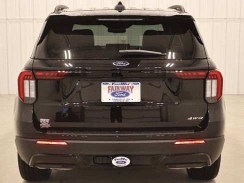New 2026 Ford Explorer ST-Line w/ ST-Line Street Pack image 7