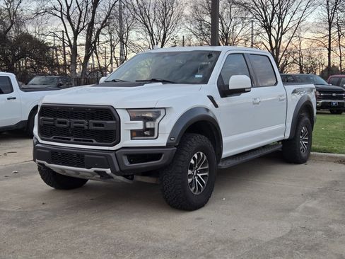 Used 2019 Ford F150 Raptor w/ Equipment Group 802A Luxury image 2