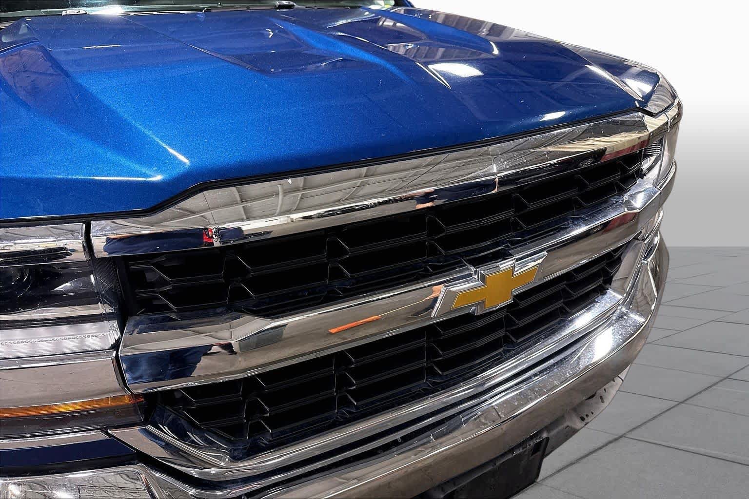 Used 2019 Chevrolet Silverado 1500 LT w/ All Star Edition AWD/4WD image 30