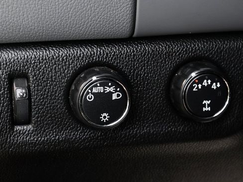 Used 2021 Chevrolet Colorado W/T w/ Custom Special Edition image 18