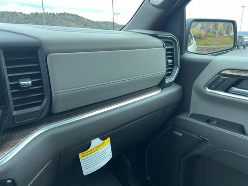 New 2025 Chevrolet Silverado 1500 LT Trail Boss w/ Dark Appearance Package AWD/4WD image 29