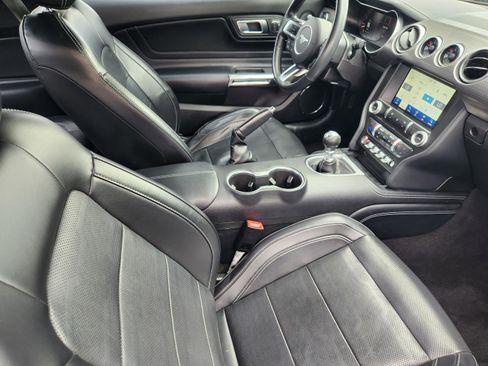 Used 2020 Ford Mustang GT Premium w/ GT Performance Package RWD image 7